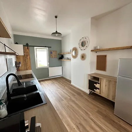 Calme, Spacieux Et Chic En Centre ! *